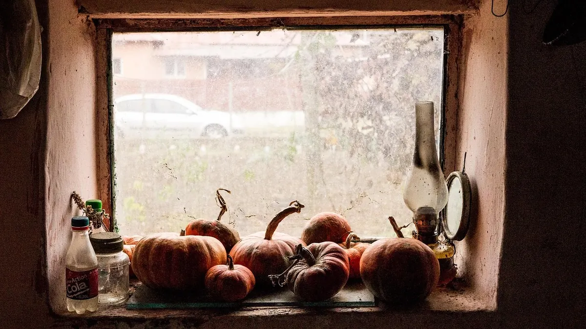 How to Light a Windowless Home Office: A Complete Checklist